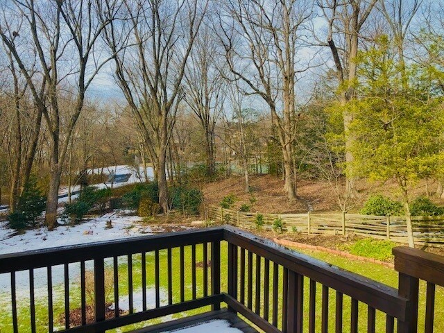 Building Photo - Updated and immaculate 4 bed/3.5 bath colo...