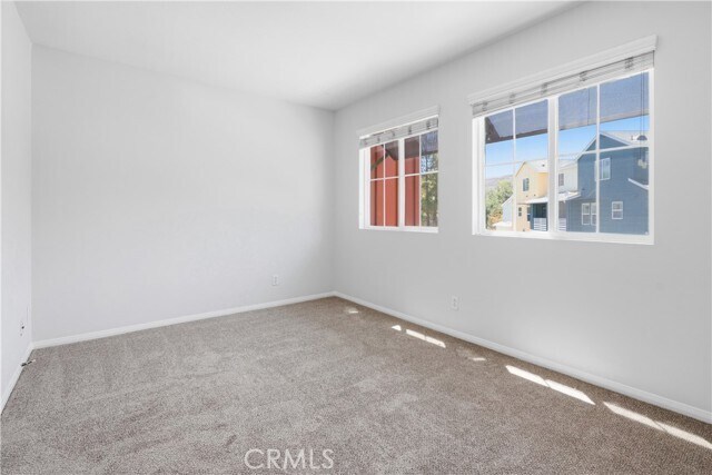 Building Photo - 15 Platinum Cir