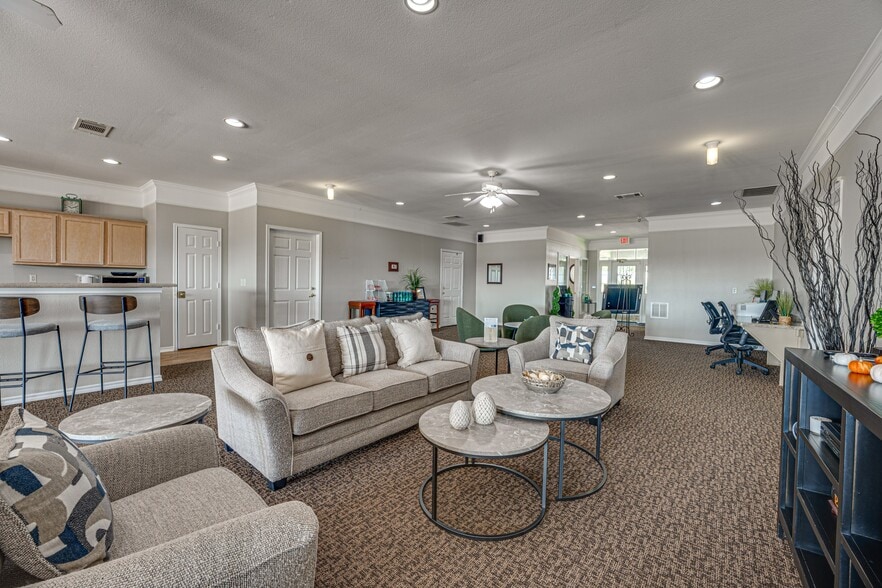 Building Photo - Cleburne Terrace