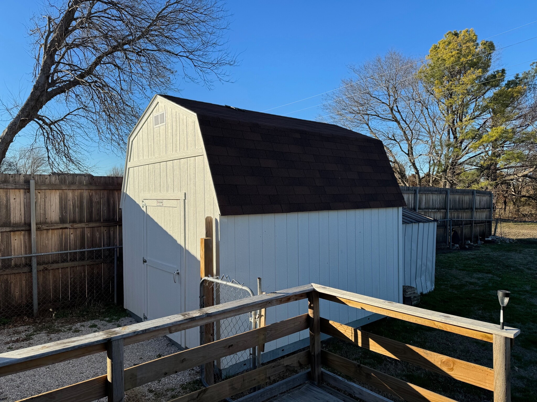 Building Photo - 409 W Matthew