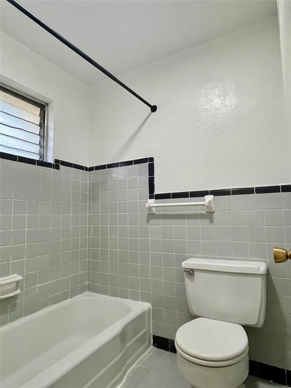 Building Photo - 3420 Mt Vernon St