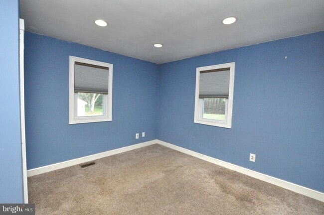 Building Photo - 154 Old Marlton Pike