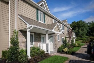 Building Photo - 400 Plad Blvd