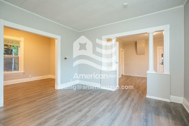 Building Photo - 515 S Brookfield St