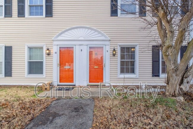 Building Photo - 9 Towne Square Dr