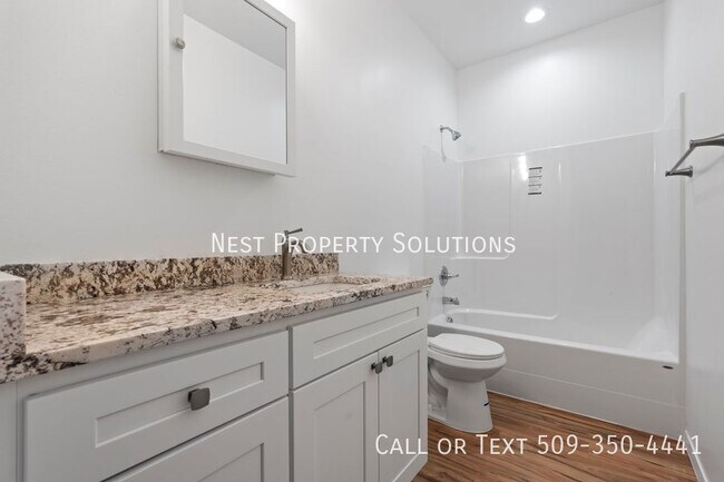 Building Photo - 45 Grant Dr