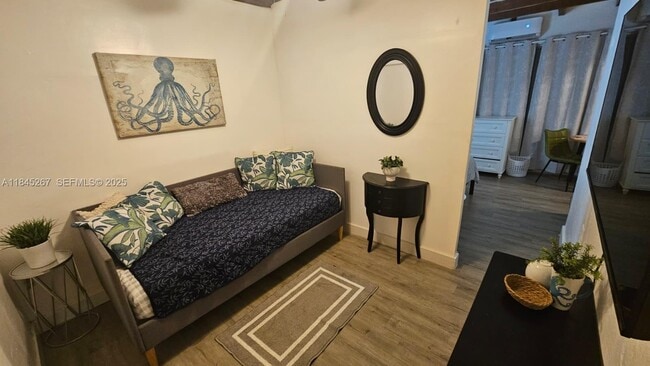 Building Photo - 1836 Roosevelt St