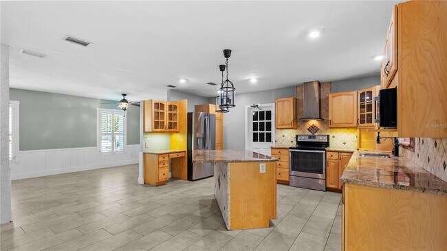Building Photo - 5304 Rosecrest Cir