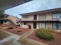 Building Photo - 595 N Royal Crest Cir