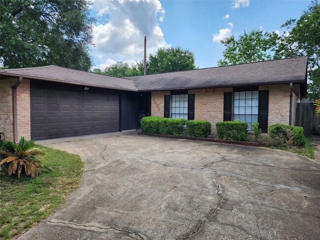 Primary Photo - 3803 Cypressdale Dr