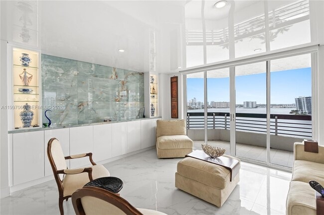 Building Photo - 19101 NE 36th Pl