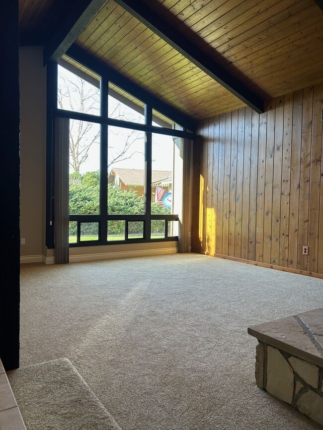 Building Photo - NEW PRICE – Move-In Ready Home with Expansive Yard & RV Parking