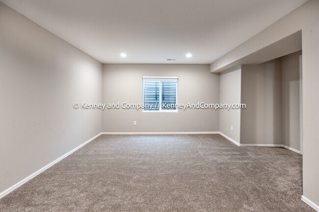 Building Photo - 1672 Smoke Ridge Dr
