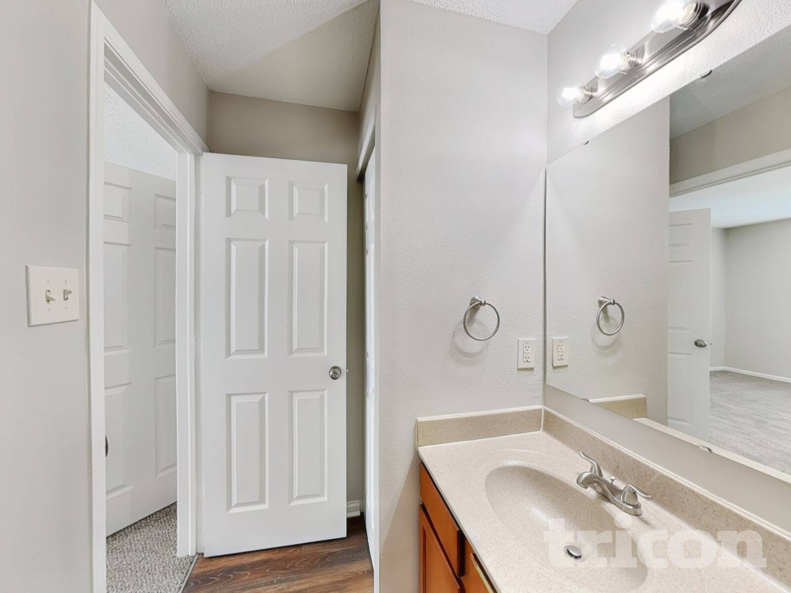 Building Photo - 9017 Southernwood Way