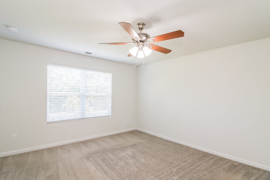 Building Photo - 299 Hamilton Pointe Dr