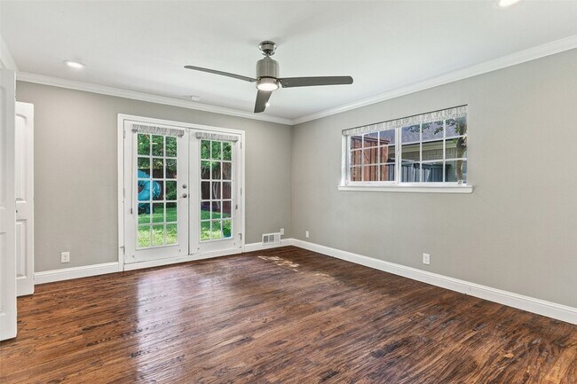 Building Photo - 13455 Mill Grove Ln