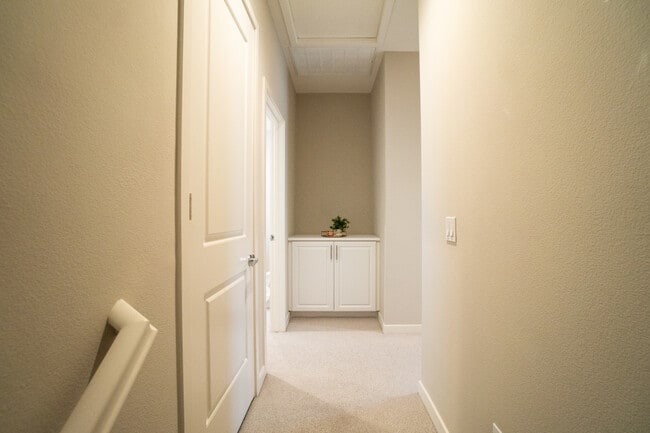 Building Photo - 2516 S Escondido Blvd