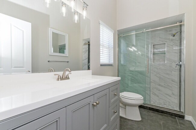 Building Photo - 10402 Barnett Loop