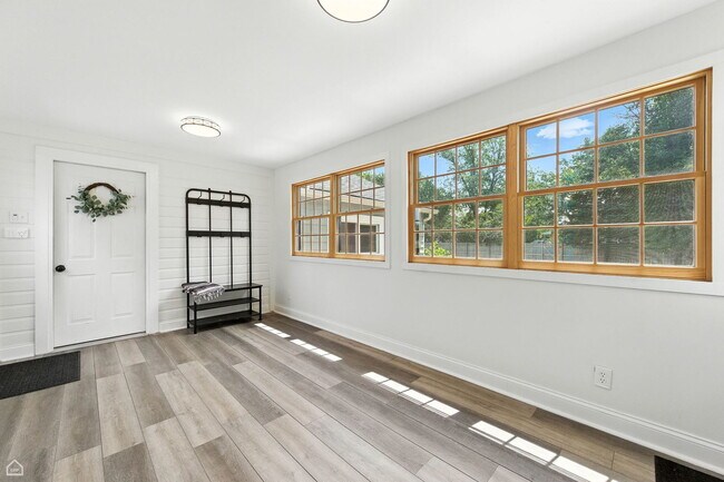 Building Photo - 14318 McCarthy Rd