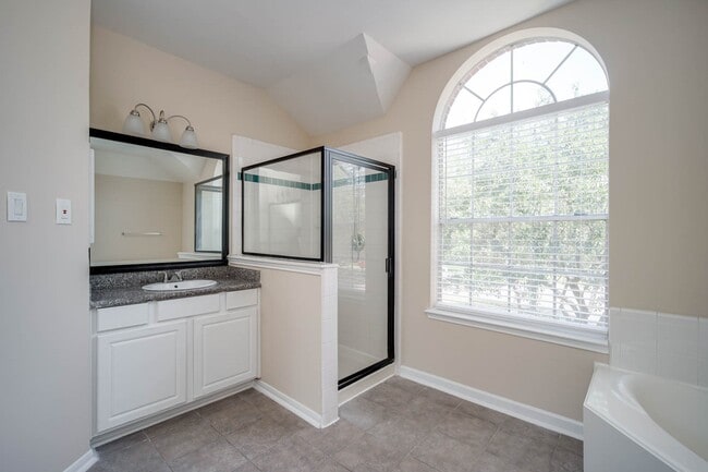 Building Photo - 4202 Cantrell Ct