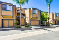 Building Photo - Prime Carlsbad Location - Available July 2025