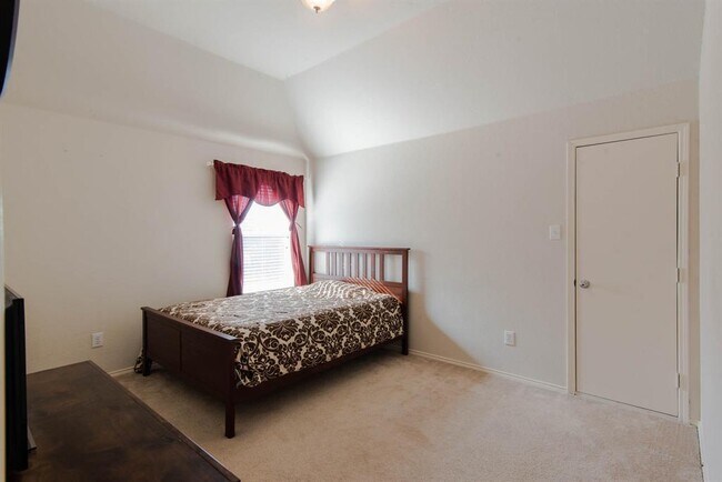 Building Photo - 8373 Brightside Ln