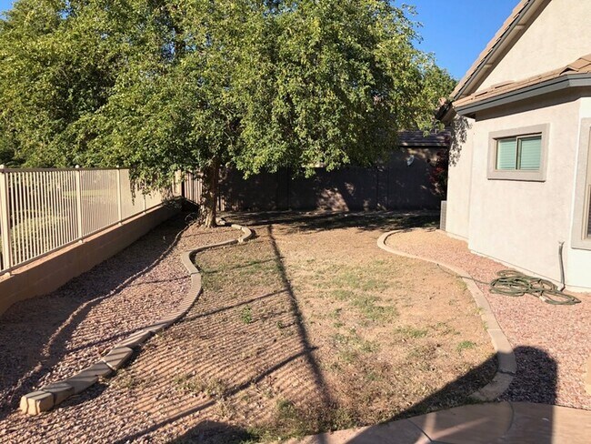 Building Photo - 3533 E Joseph Way