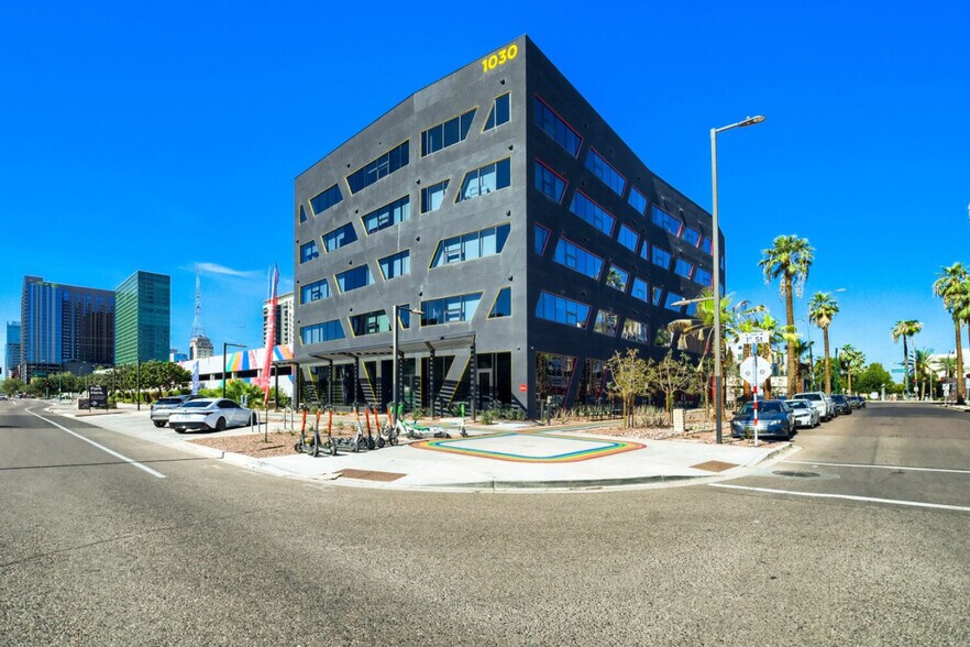 Building Photo - 1030 N 1st St