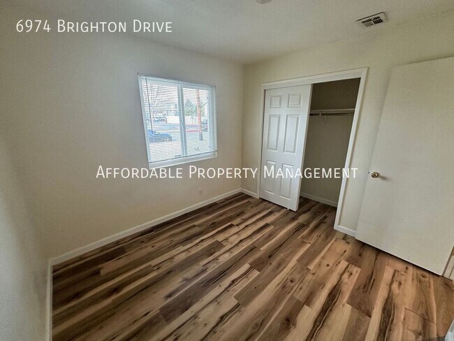 Building Photo - 6974 Brighton Dr