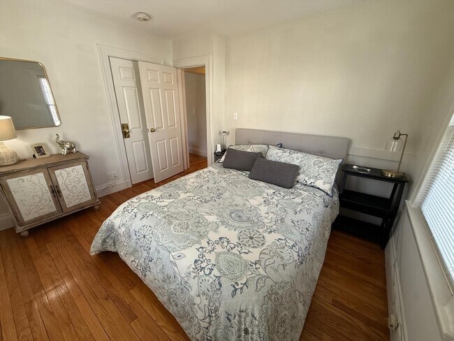 Building Photo - 66 Westchester Rd