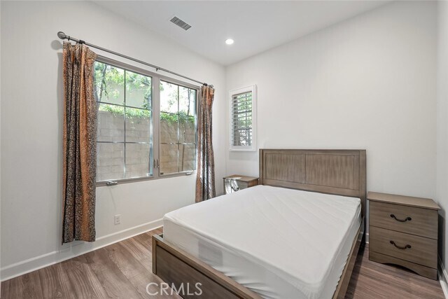 Building Photo - 77 English Saddle