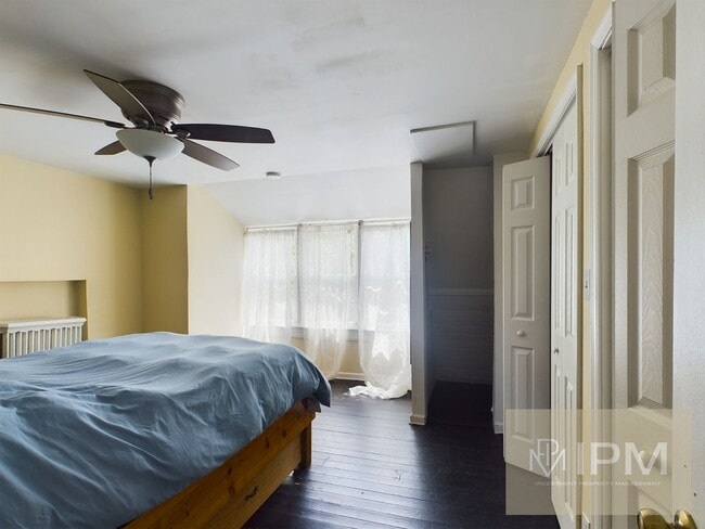 Building Photo - Spacious 5 Bedroom, 2.5 Bath Near The Avenues!