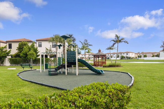 Building Photo - 4140 Napoli Lake Dr