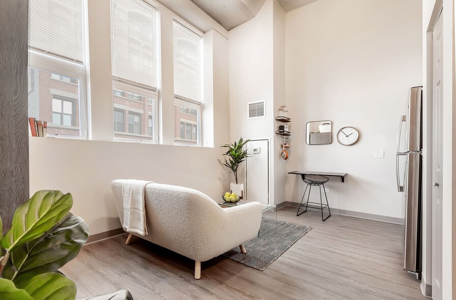 Interior Photo - 21st Street Lofts by 3L Living