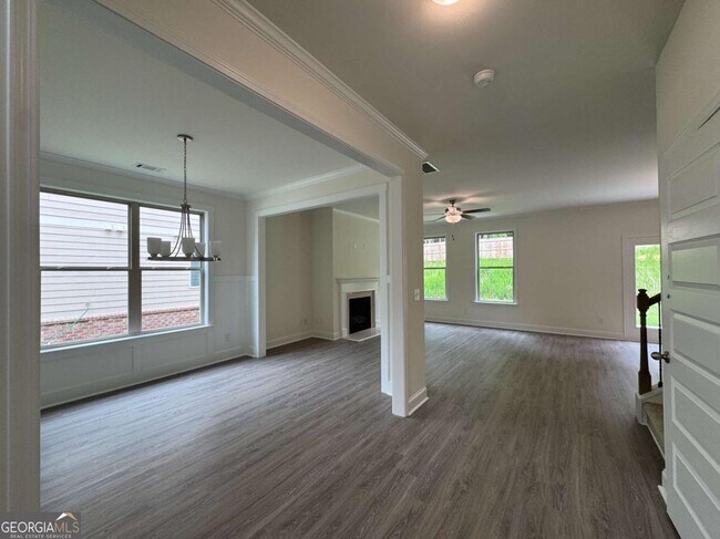 Building Photo - 3677 Lockaby Way