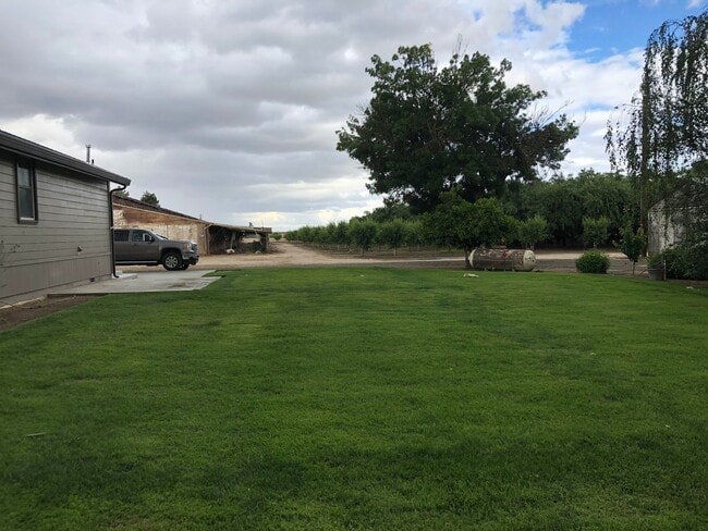 Building Photo - 1980 Sultana Dr