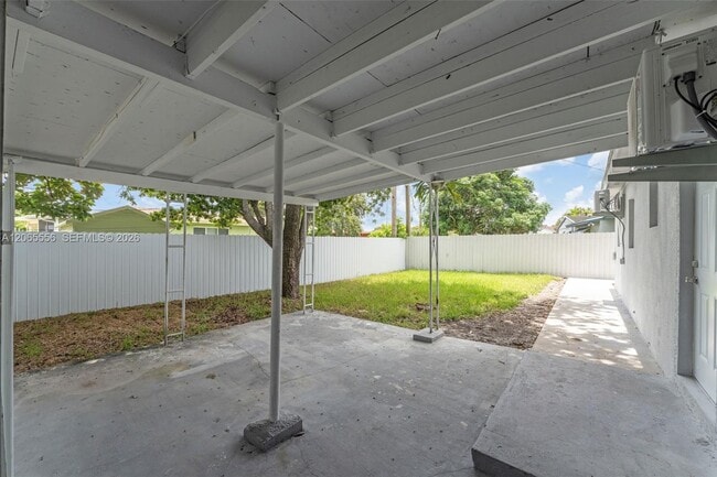Building Photo - 17915 NW 43rd Ct