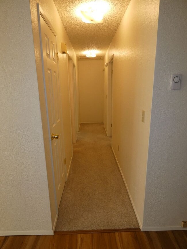 Building Photo - **Beautiful Duplex**