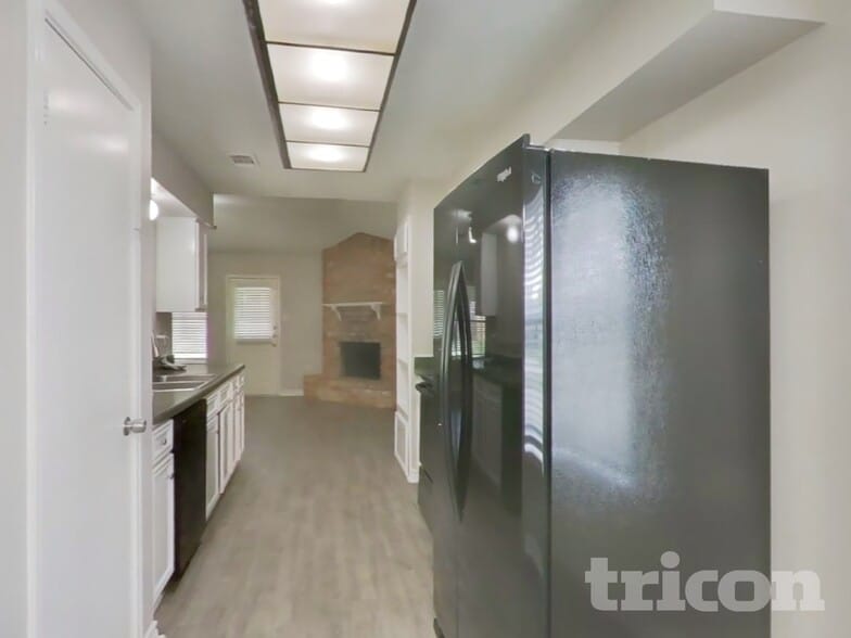 Building Photo - 5519 Bridgegate Dr