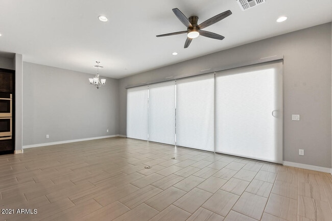 Building Photo - 7440 E Via De Luna Dr