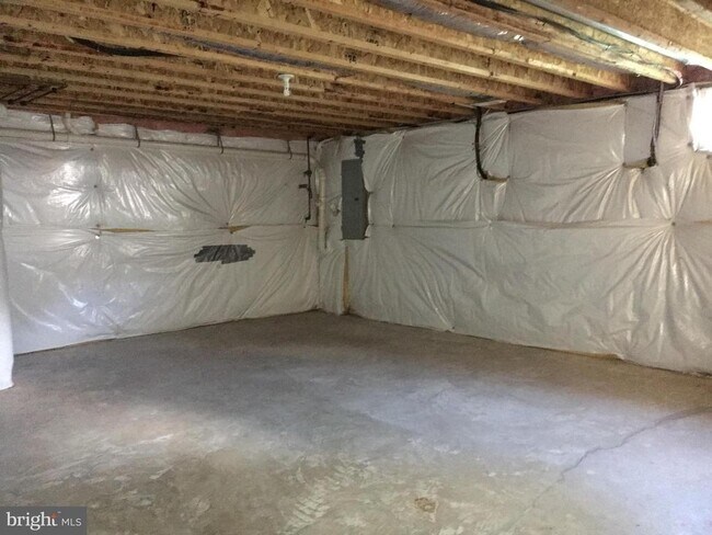 Building Photo - 103 Mango Street