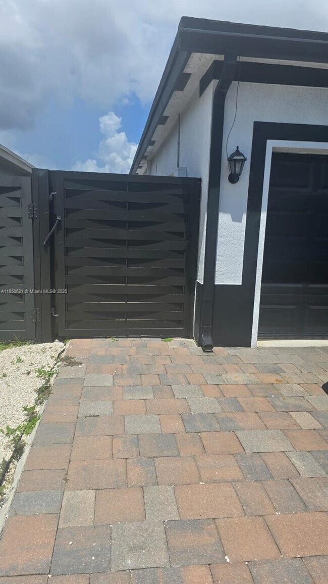 Building Photo - 27474 SW 133rd Path