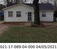 Building Photo - AVAILABLE NOW MADISON RANCH