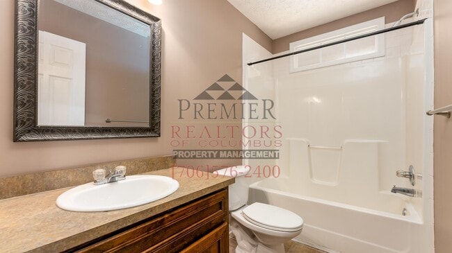 Building Photo - 8031 Garrett Pines Dr