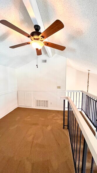 Building Photo - 28007 Tiffany Ln