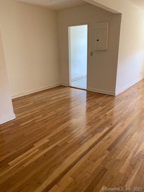 Building Photo - 112 Hoyt St