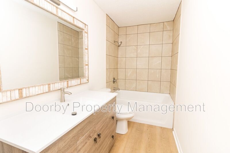 Building Photo - 4716 Tomahawk Trail