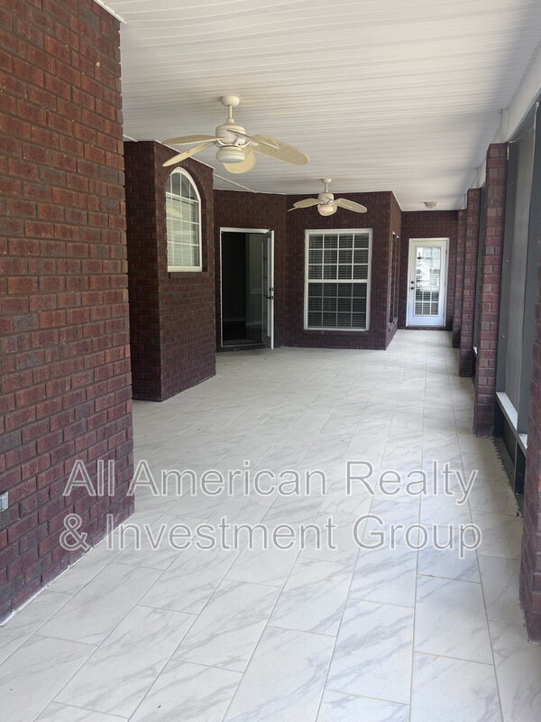 Building Photo - 105 Par Ct