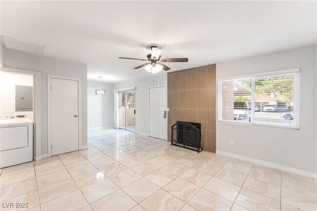 Building Photo - 2732 Eldora Cir