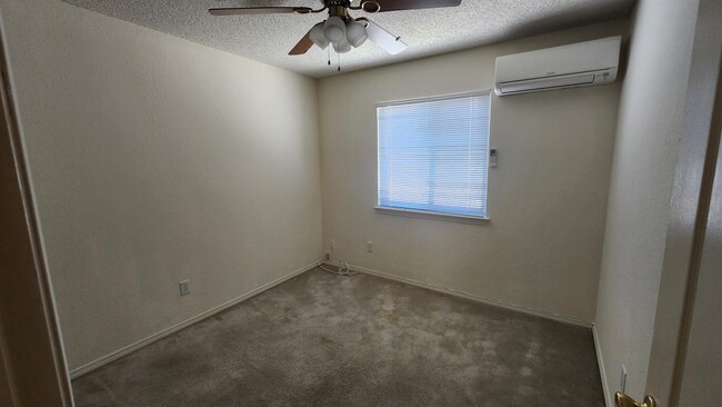 Building Photo - 12512 Sombra Grande Dr